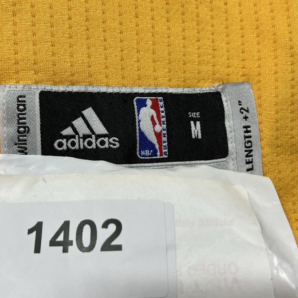LeBron James Cavaliers Jersey Boys M Yellow Gold 23 Adidas Swingman NBA - Picture 9 of 9